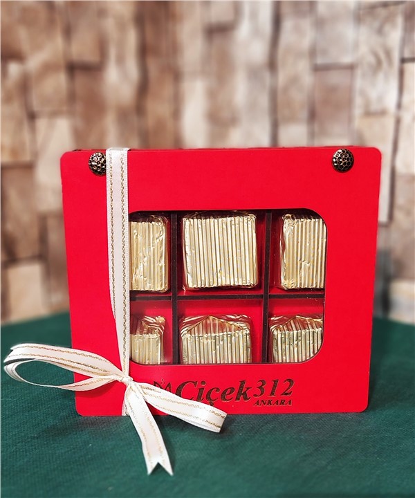 Dekoratif Ahşap Kutuda Schöne Spesiyal Çikolata02ÇikolataAnkara Çiçek