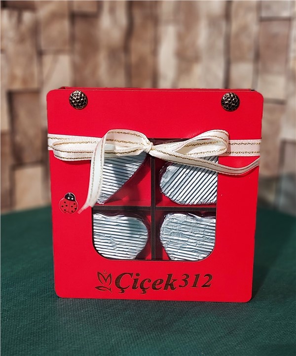 Dekoratif Ahşap Kutuda Schöne Spesiyal Çikolata01Sevgili/EşAnkara Çiçek