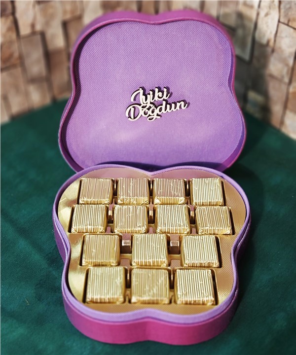 Dekoratif Kutuda Schöne Spesiyal Çikolata08Sevgili/EşAnkara Çiçek