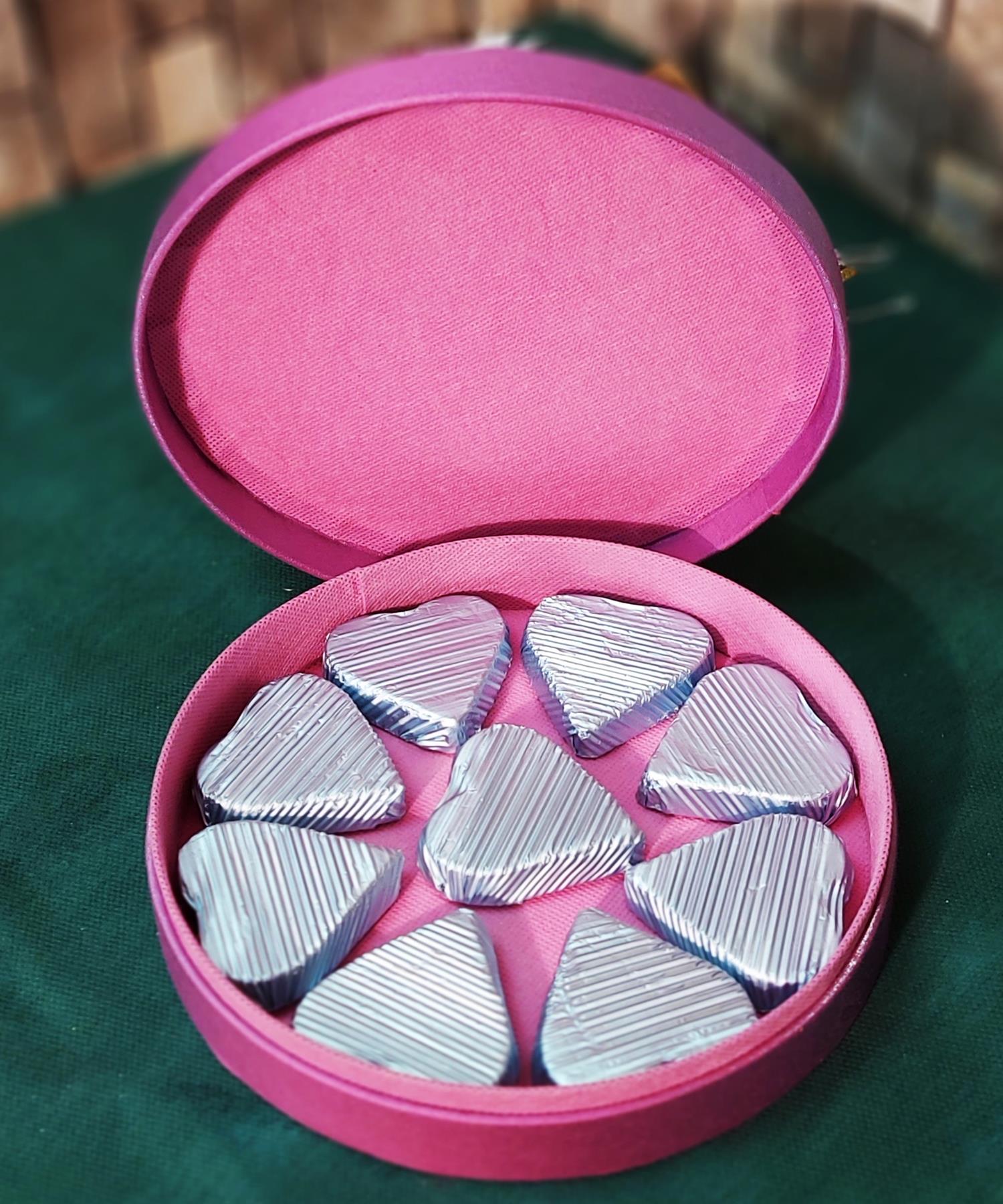 Dekoratif Kutuda Schöne Spesiyal Çikolata11Sevgili/EşAnkara Çiçek